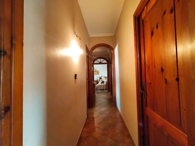 5 slaapkamer Halfvrijstaande villa te koop in El Puerto de Santa María met garage - € 350.000 (Ref: 9592029)