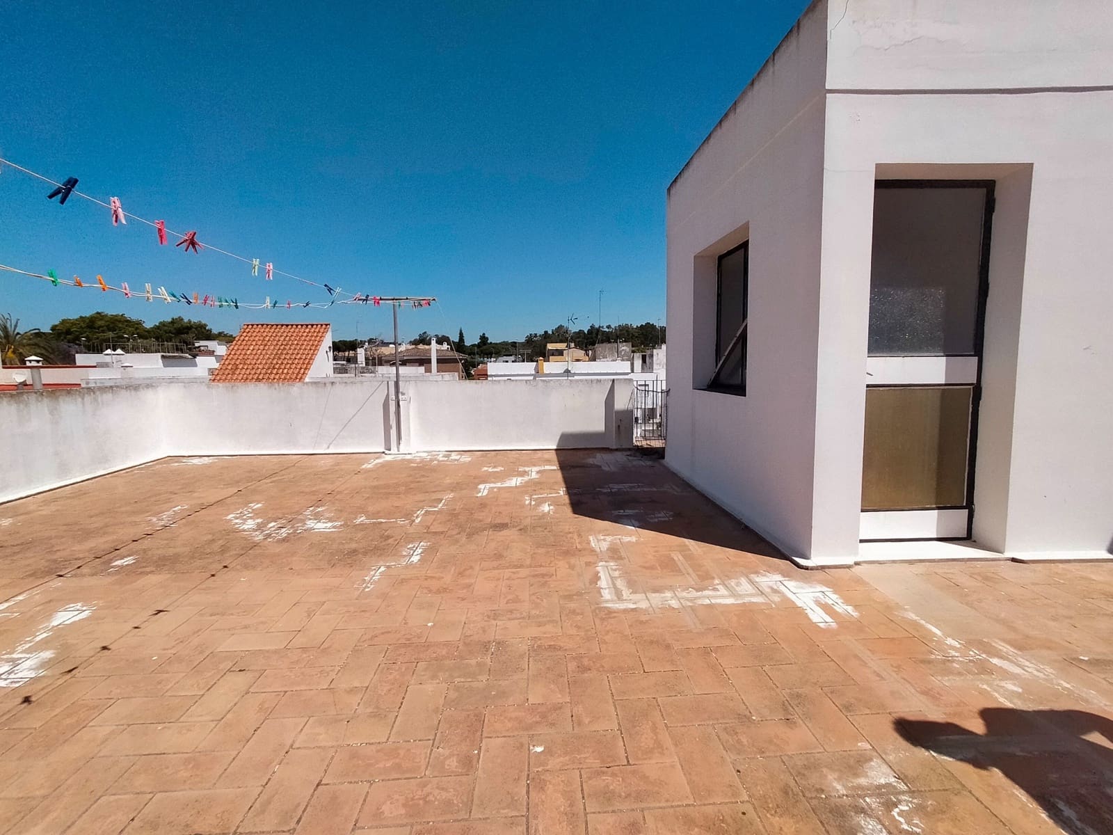5 bedroom Semi-detached Villa for sale in El Puerto de Santa Maria with garage - € 350,000 (Ref: 9592029)