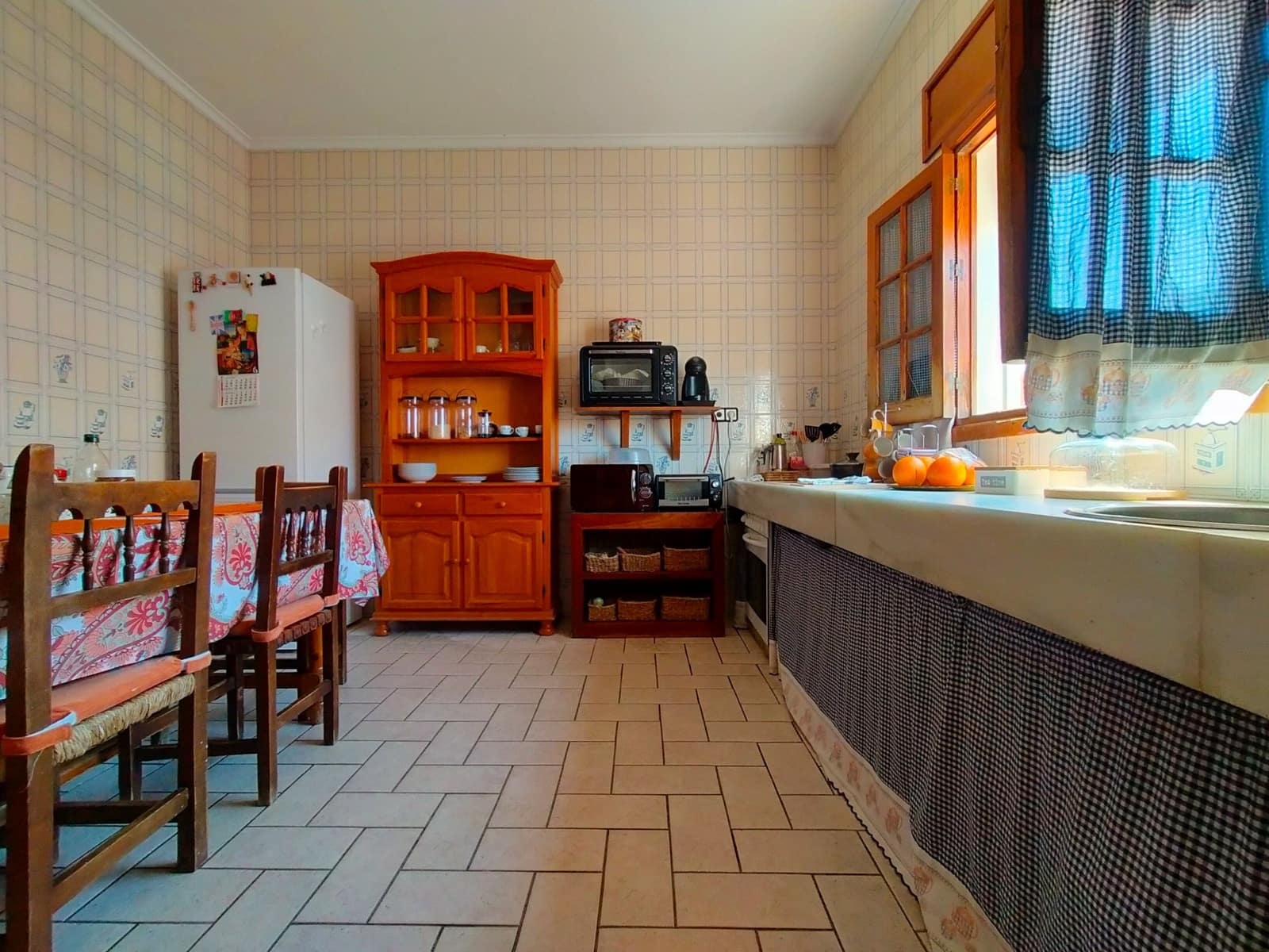 5 bedroom Semi-detached Villa for sale in El Puerto de Santa Maria with garage - € 350,000 (Ref: 9592029)