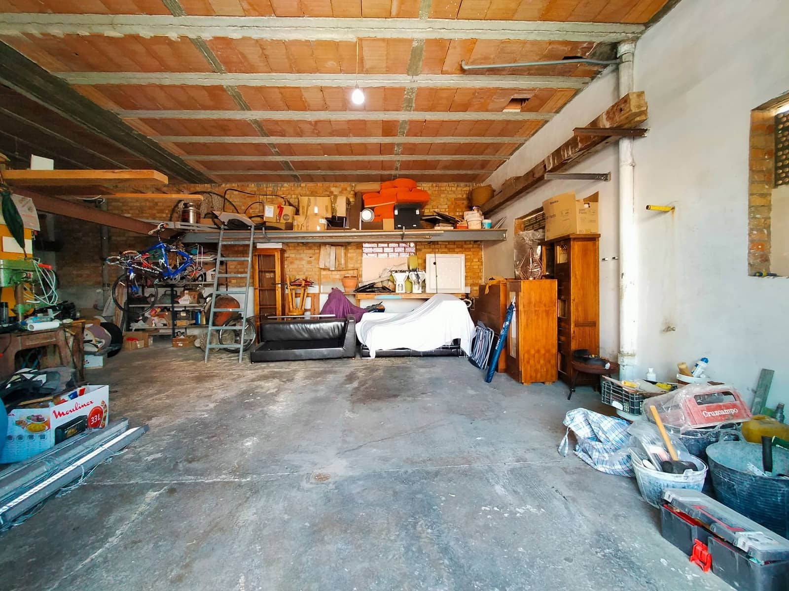 5 bedroom Semi-detached Villa for sale in El Puerto de Santa Maria with garage - € 350,000 (Ref: 9592029)