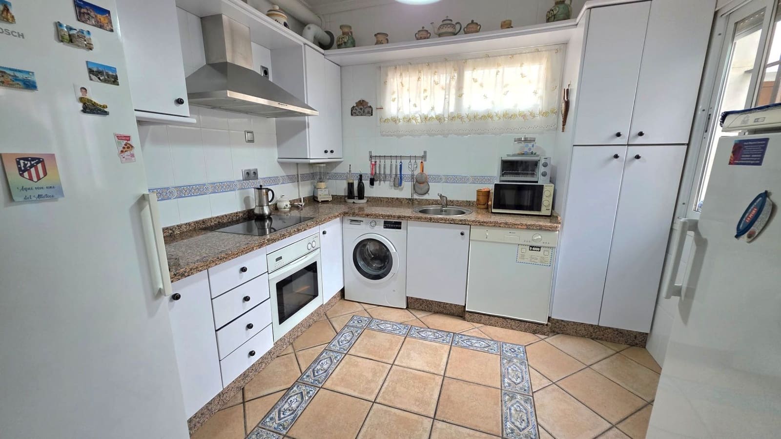 4 bedroom Terraced Villa for sale in El Puerto de Santa Maria with garage - € 390,000 (Ref: 9592030)