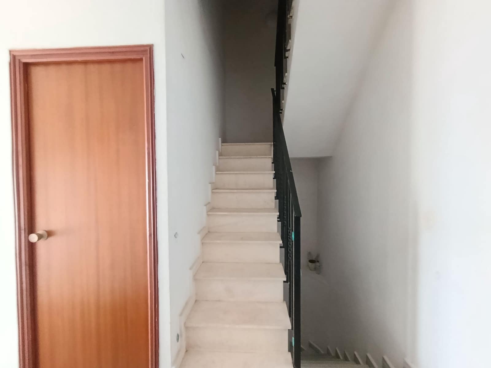 4 bedroom Townhouse for sale in El Puerto de Santa Maria with garage - € 255,000 (Ref: 9592031)