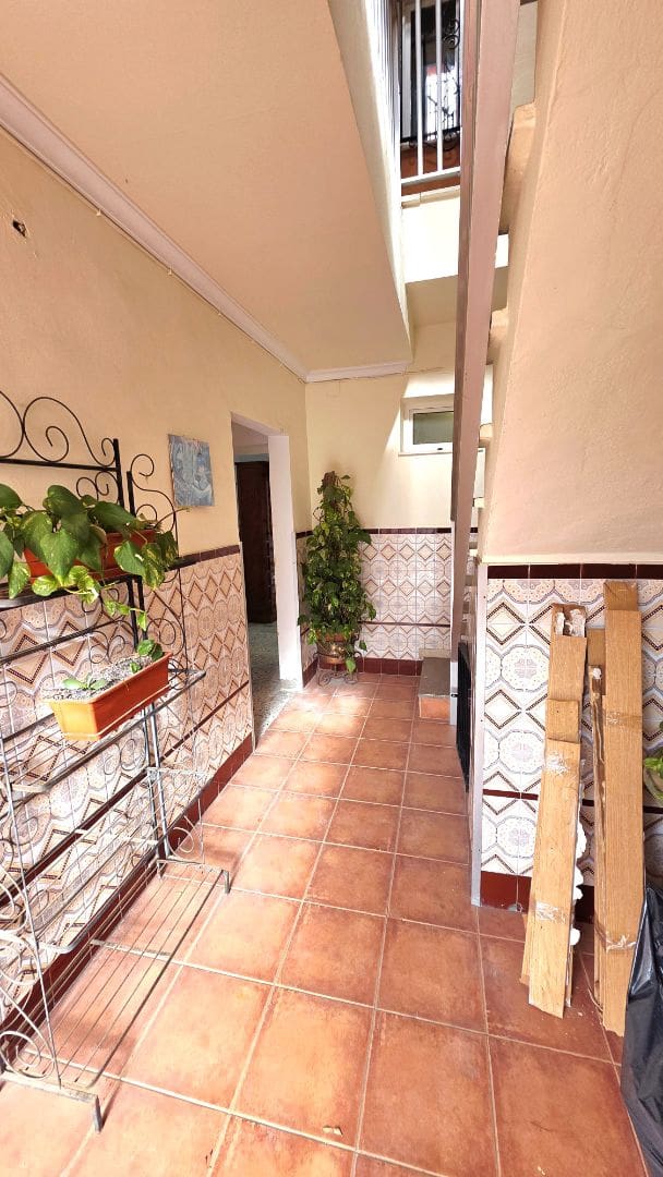 7 bedroom Townhouse for sale in El Puerto de Santa Maria - € 325,000 (Ref: 9592032)
