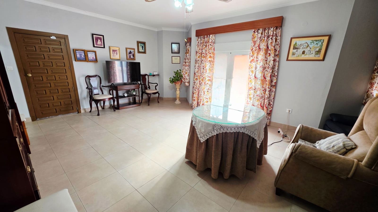 7 bedroom Townhouse for sale in El Puerto de Santa Maria - € 325,000 (Ref: 9592032)