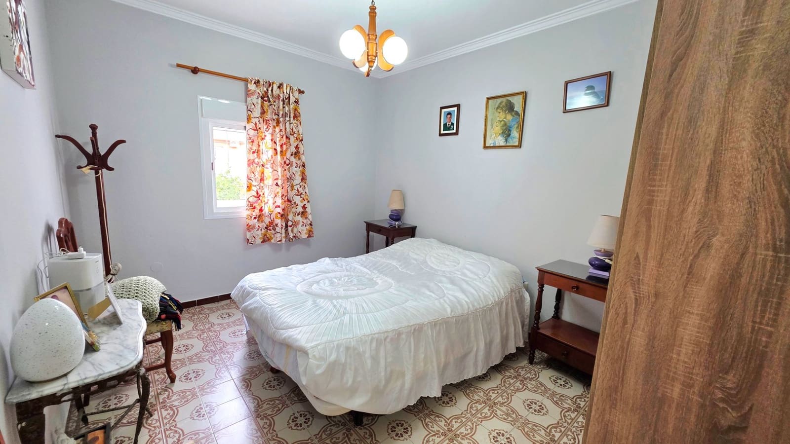 7 bedroom Townhouse for sale in El Puerto de Santa Maria - € 325,000 (Ref: 9592032)