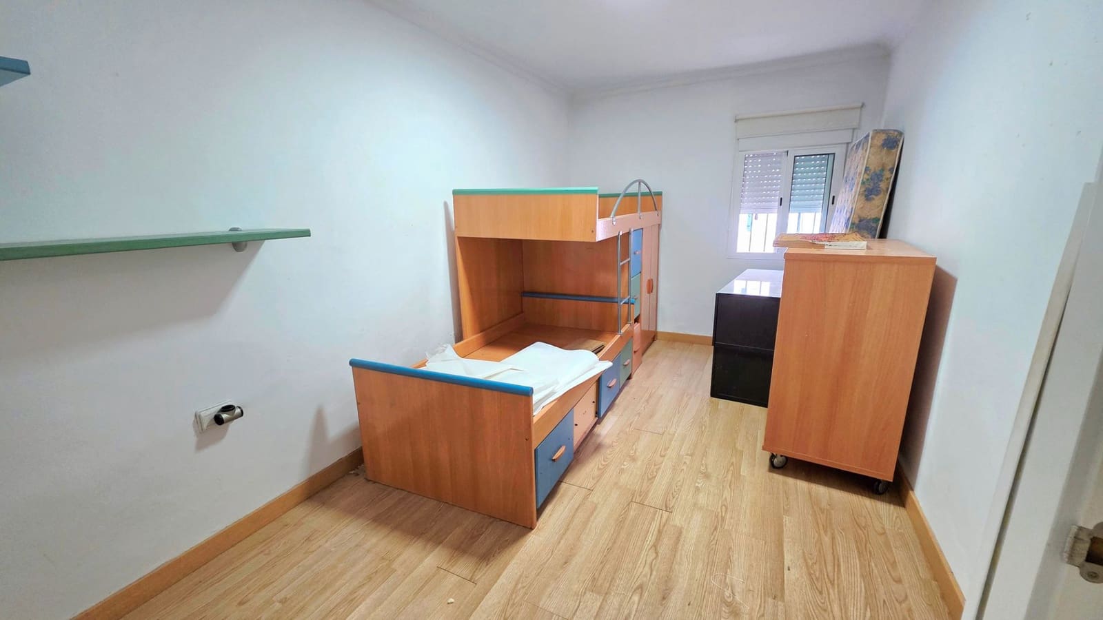 7 bedroom Townhouse for sale in El Puerto de Santa Maria - € 325,000 (Ref: 9592032)