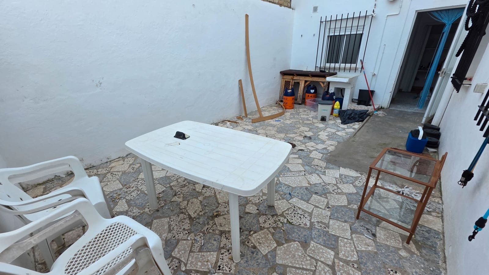 7 bedroom Townhouse for sale in El Puerto de Santa Maria - € 325,000 (Ref: 9592032)