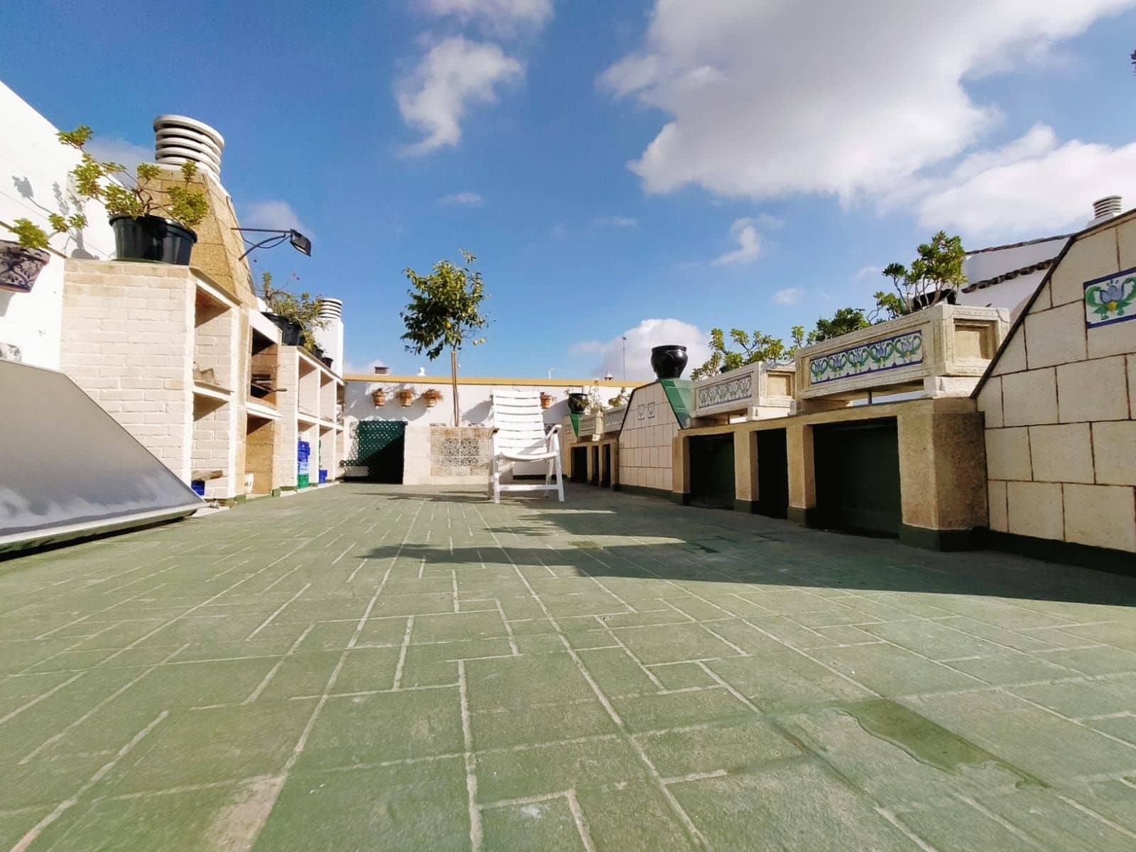 3 bedroom Finca/Country House for sale in El Puerto de Santa Maria with garage - € 800,000 (Ref: 9592034)