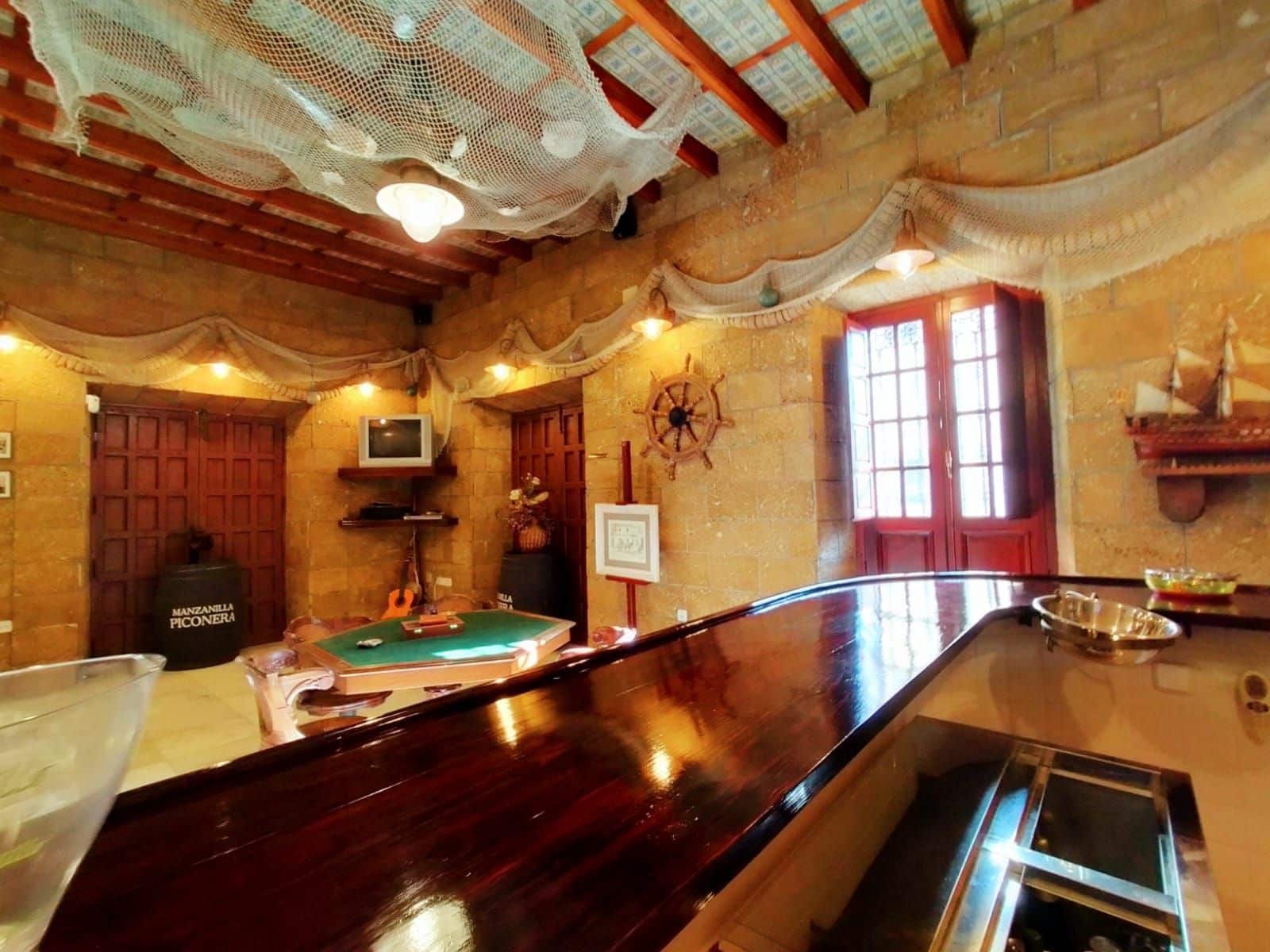 3 bedroom Finca/Country House for sale in El Puerto de Santa Maria with garage - € 800,000 (Ref: 9592034)