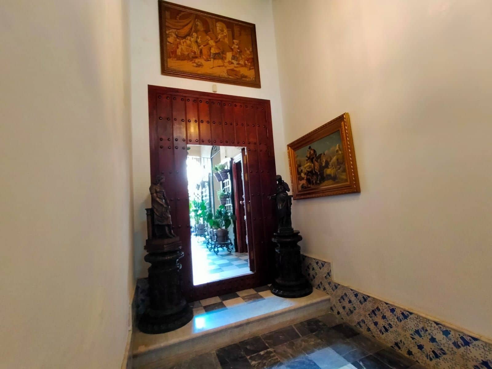 3 bedroom Finca/Country House for sale in El Puerto de Santa Maria with garage - € 800,000 (Ref: 9592034)