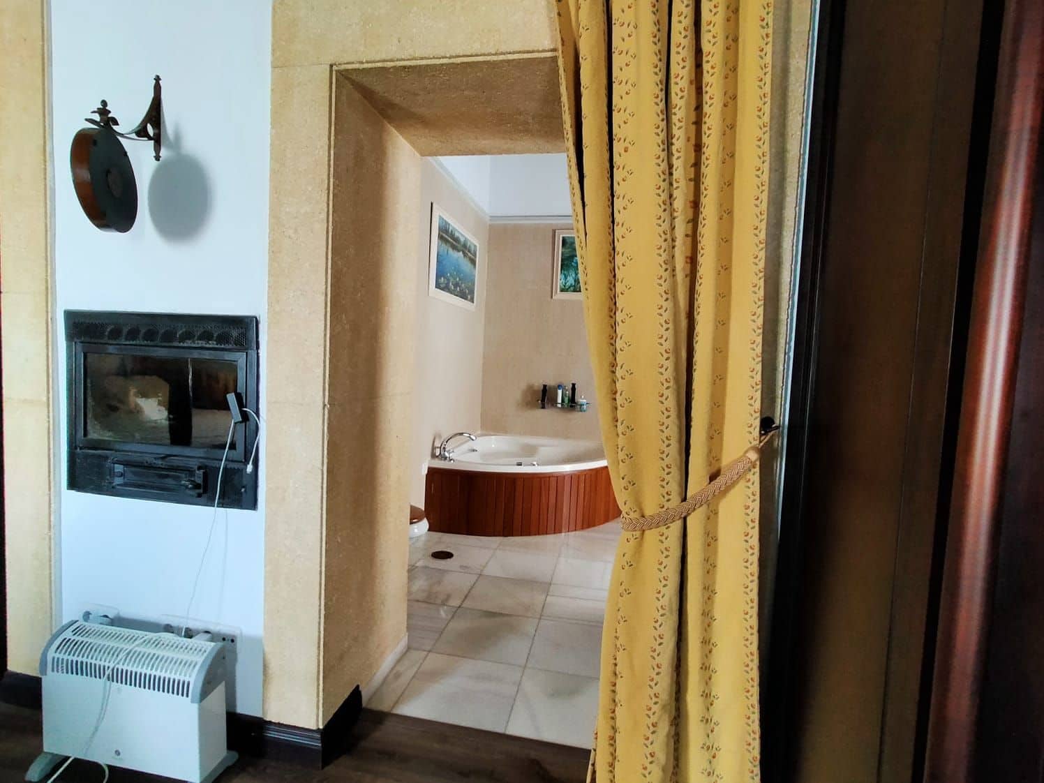 3 bedroom Finca/Country House for sale in El Puerto de Santa Maria with garage - € 800,000 (Ref: 9592034)