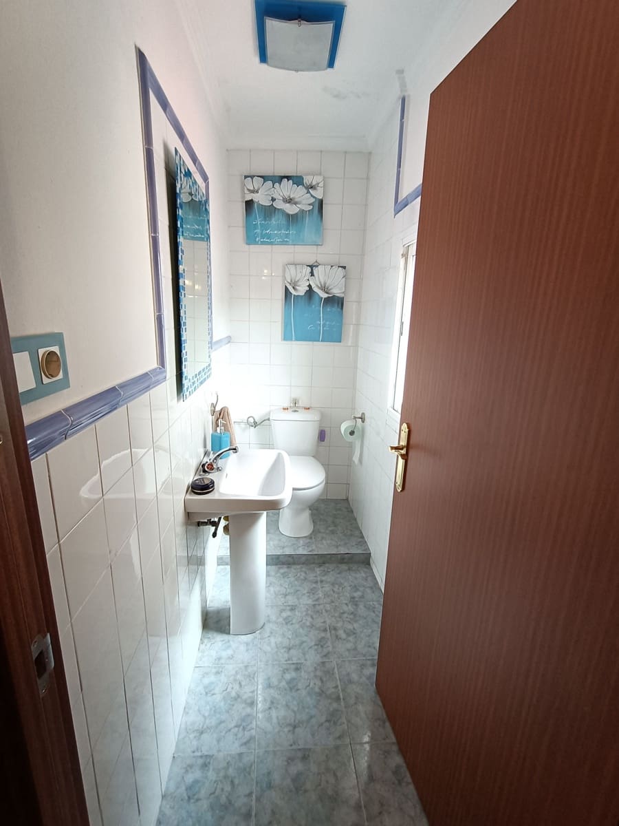 4 bedroom Townhouse for sale in El Puerto de Santa Maria - € 225,000 (Ref: 9592035)