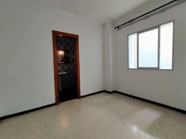 Kommersiell till salu i El Puerto de Santa María - 450 000 € (Ref: 9592036)