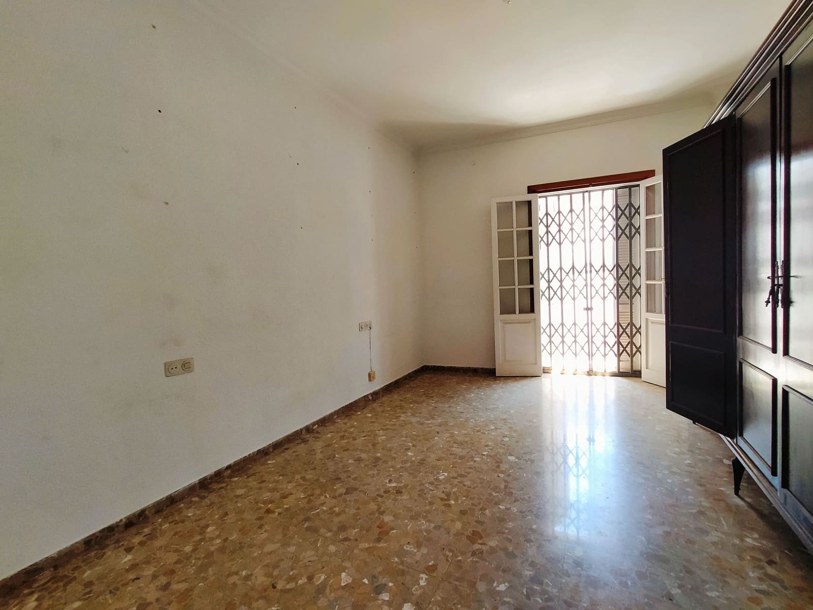 Kommersiell till salu i El Puerto de Santa Maria - 450 000 € (Ref: 9592036)