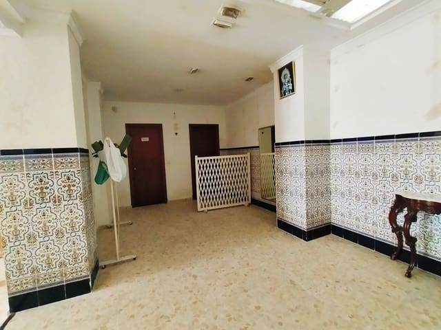 Kommersiell till salu i El Puerto de Santa María - 450 000 € (Ref: 9592036)