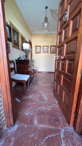 5 soverom Villa til salgs i El Puerto de Santa María med garasje - € 699 000 (Ref: 9592046)