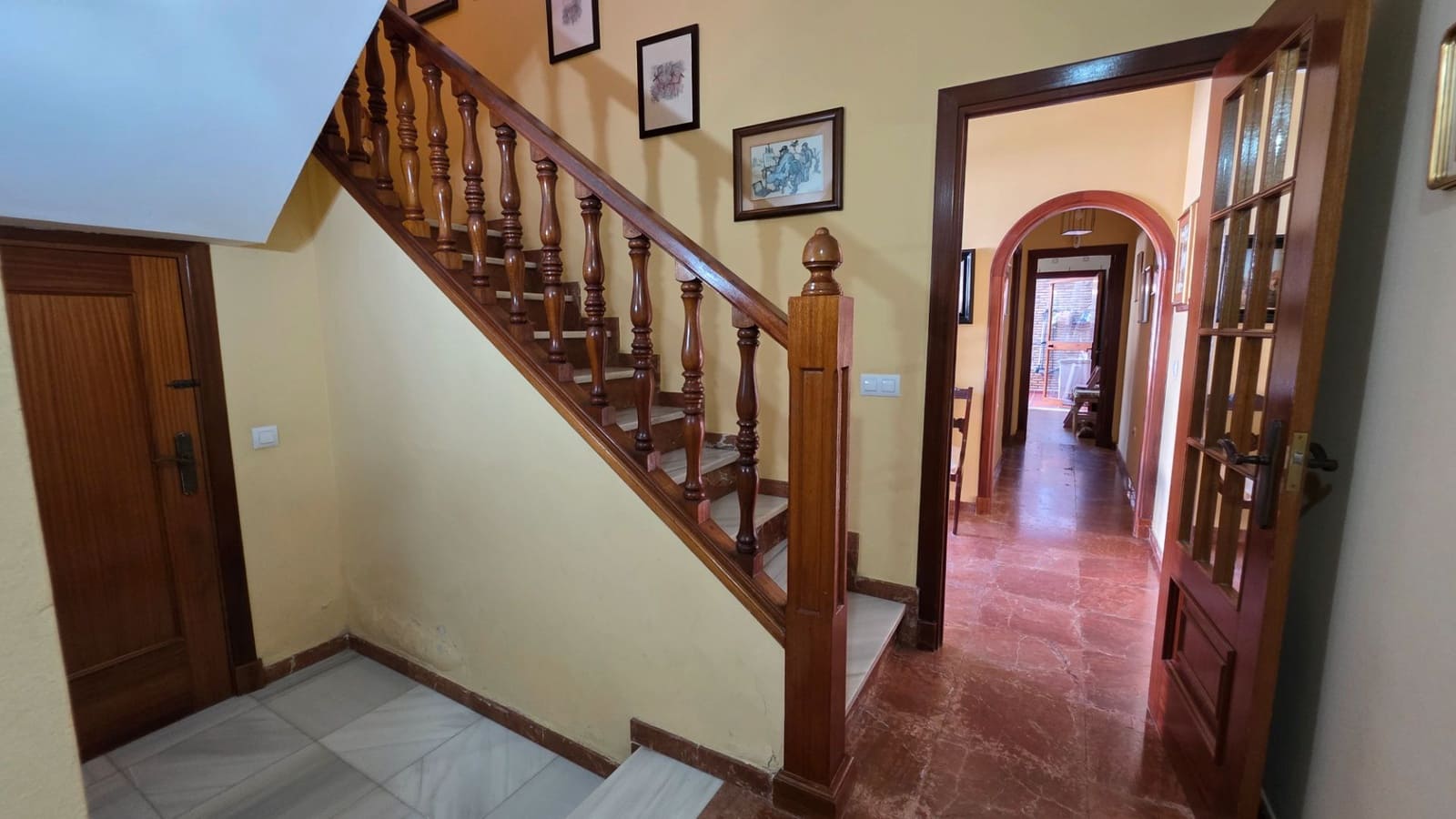 5 bedroom Villa for sale in El Puerto de Santa Maria with garage - € 699,000 (Ref: 9592046)