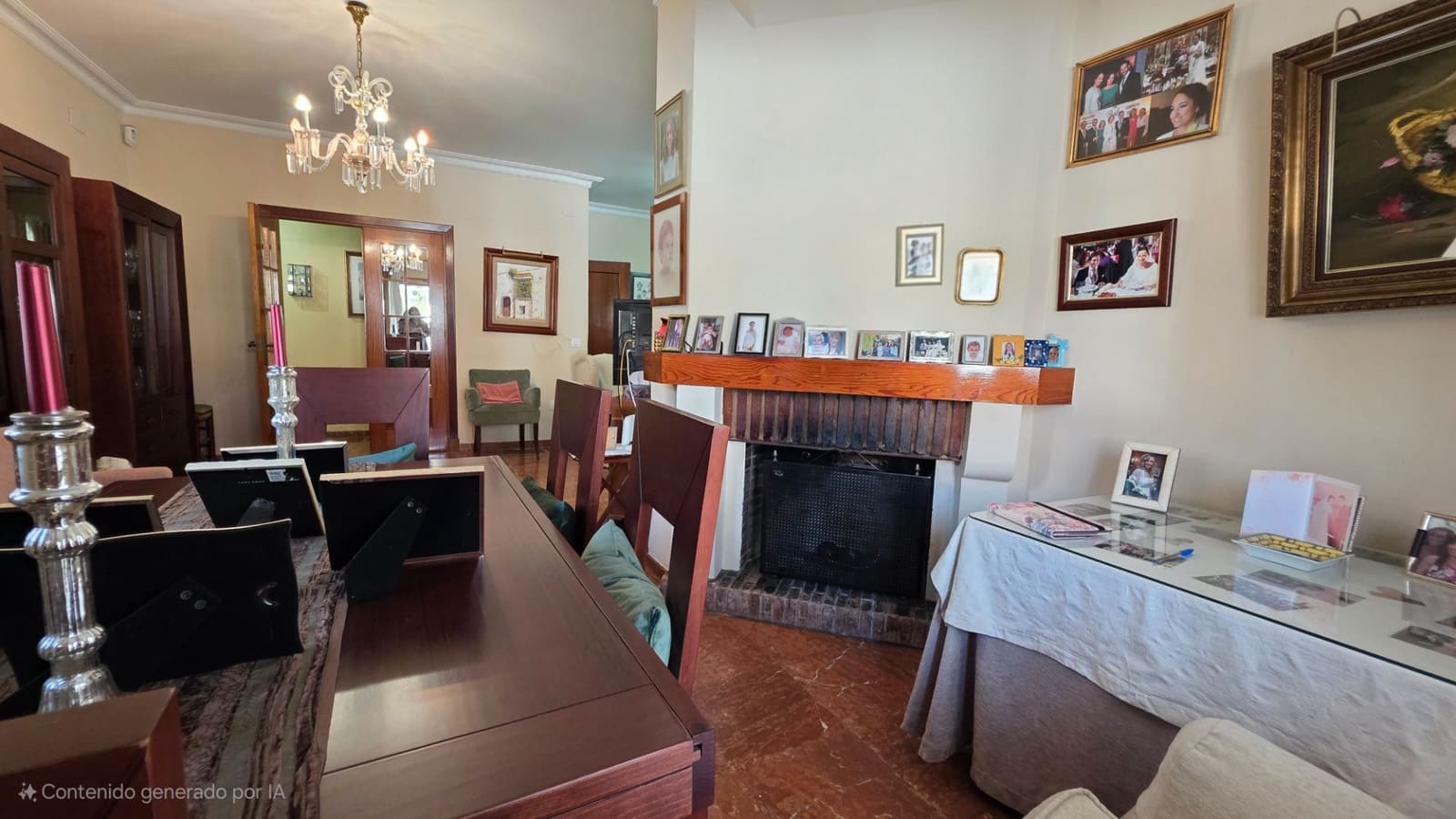 5 bedroom Villa for sale in El Puerto de Santa Maria with garage - € 699,000 (Ref: 9592046)