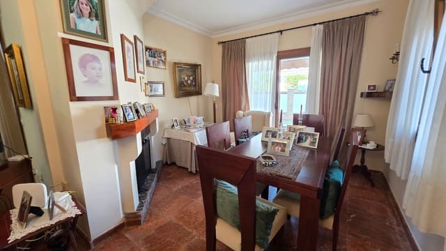 5 soverom Villa til salgs i El Puerto de Santa María med garasje - € 699 000 (Ref: 9592046)