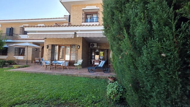 5 soverom Villa til salgs i El Puerto de Santa María med garasje - € 699 000 (Ref: 9592046)