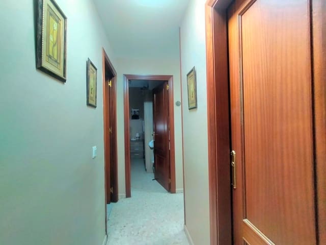 3 soveværelse Lejlighed til salg i El Puerto de Santa María med garage - € 185.000 (Ref: 9592047)