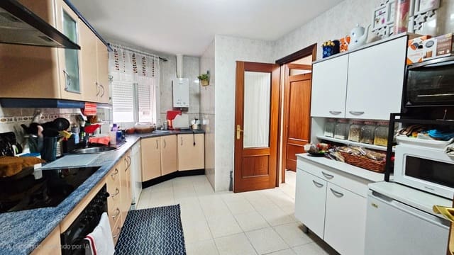 3 soveværelse Lejlighed til salg i El Puerto de Santa María med garage - € 185.000 (Ref: 9592047)