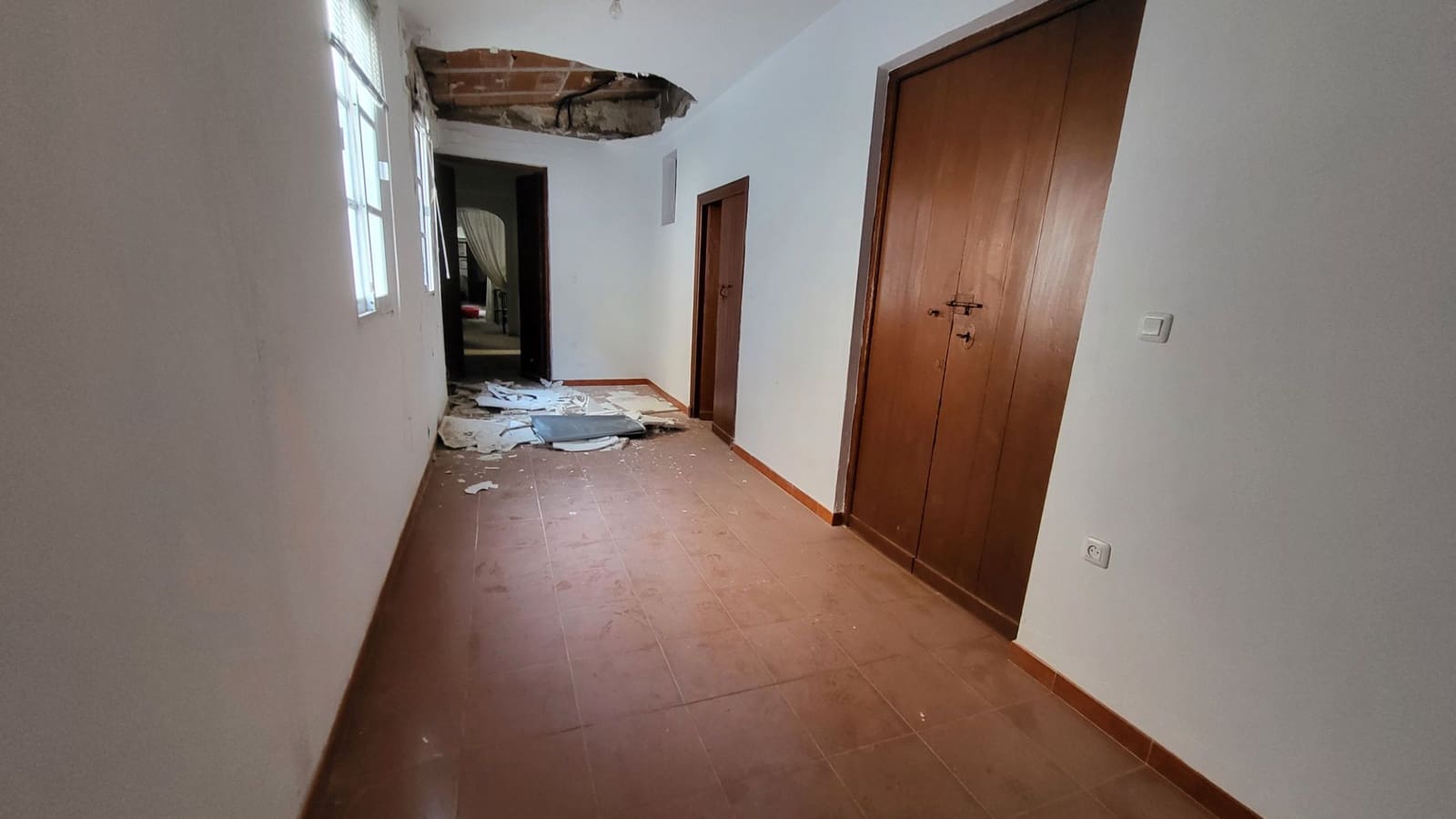 10 bedroom Townhouse for sale in El Puerto de Santa Maria - € 525,000 (Ref: 9592048)