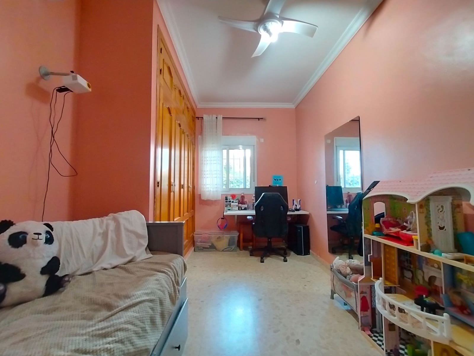 4 bedroom Villa for sale in El Puerto de Santa Maria with garage - € 320,000 (Ref: 9592050)