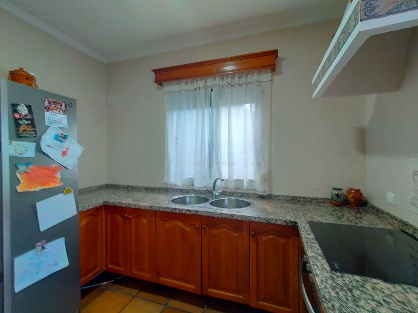 4 bedroom Villa for sale in El Puerto de Santa Maria with garage - € 320,000 (Ref: 9592050)