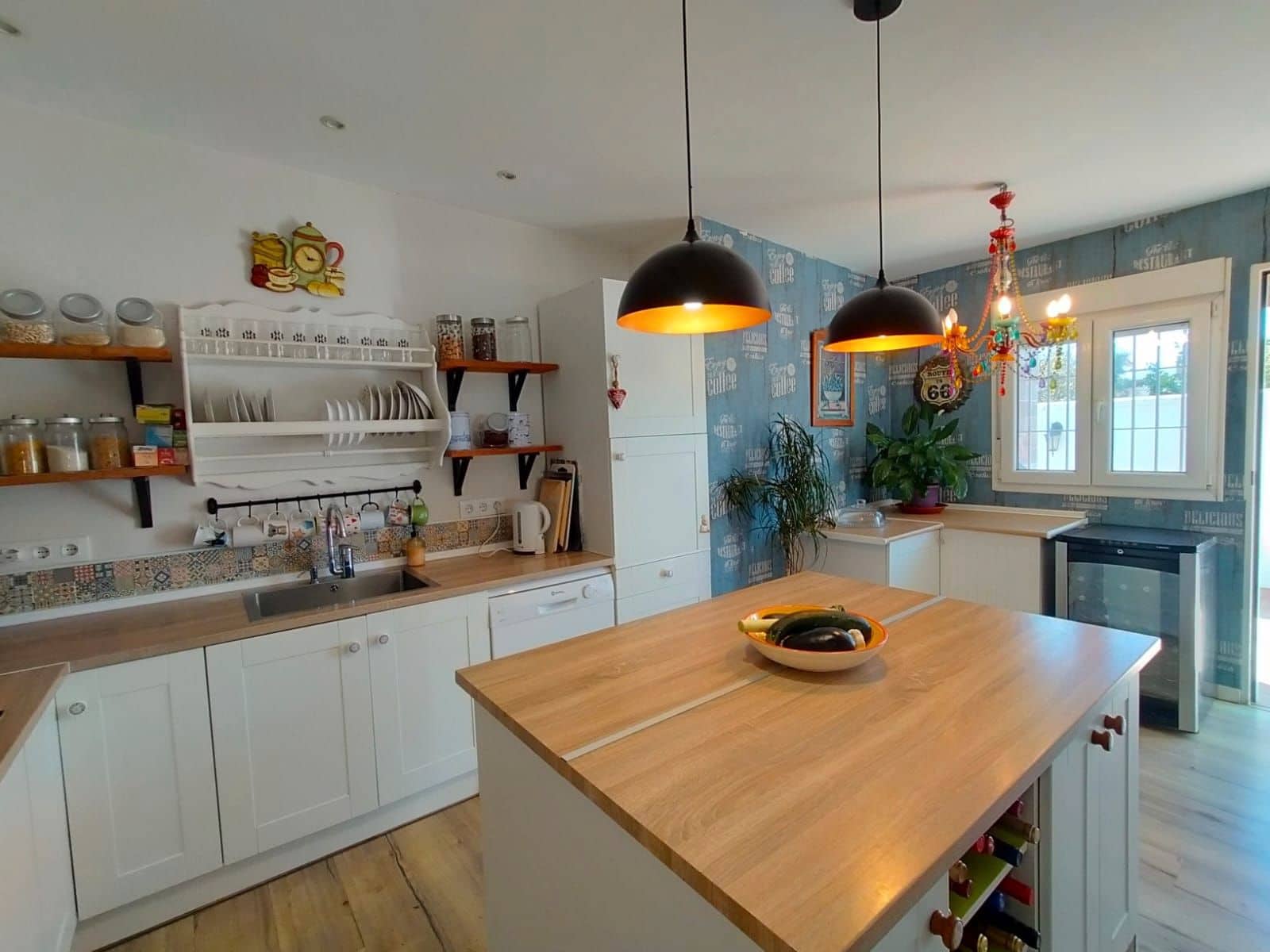 4 bedroom Villa for sale in El Puerto de Santa Maria with pool garage - € 695,000 (Ref: 9592051)