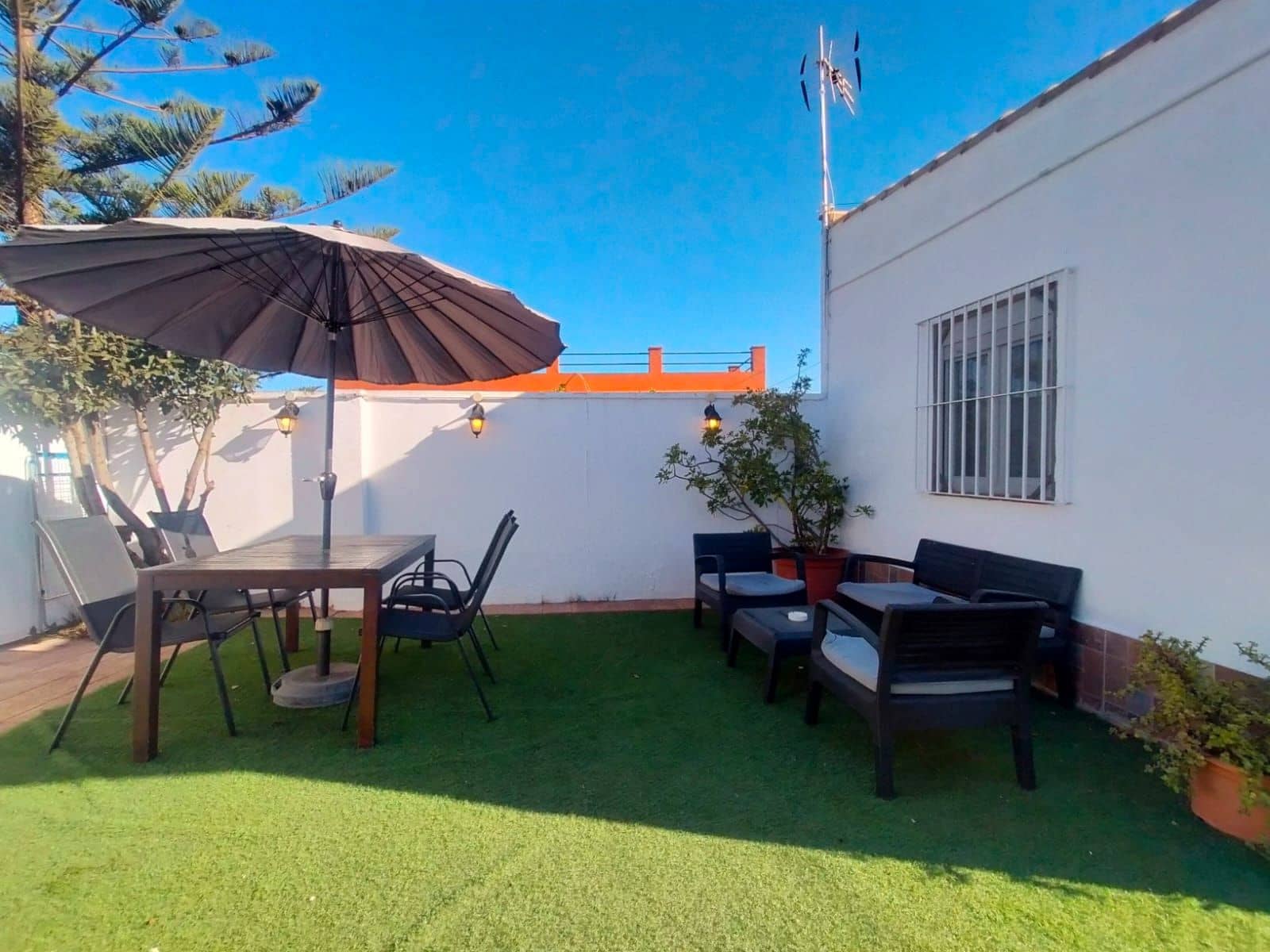 4 bedroom Villa for sale in El Puerto de Santa Maria with pool garage - € 695,000 (Ref: 9592051)