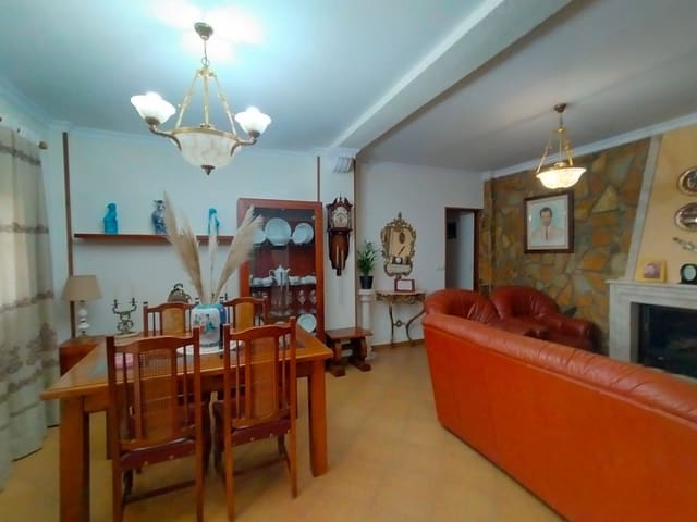 3 soverom Villa til salgs i El Puerto de Santa María med svømmebasseng garasje - € 500 000 (Ref: 9592053)