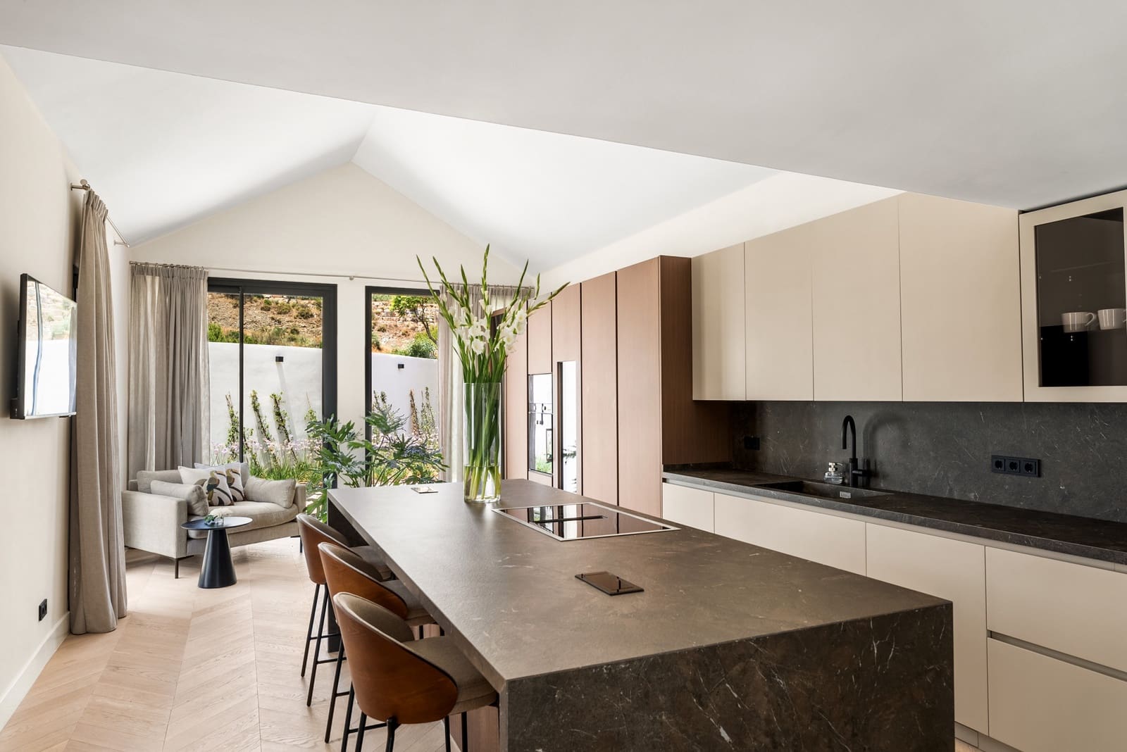 6 sypialnia Willa na sprzedaż w Los Flamingos z basenem garażem - 7 995 000 € (Ref: 9398792)