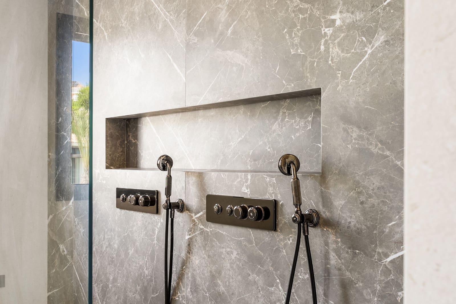 6 sypialnia Willa na sprzedaż w Los Flamingos z basenem garażem - 7 995 000 € (Ref: 9398792)