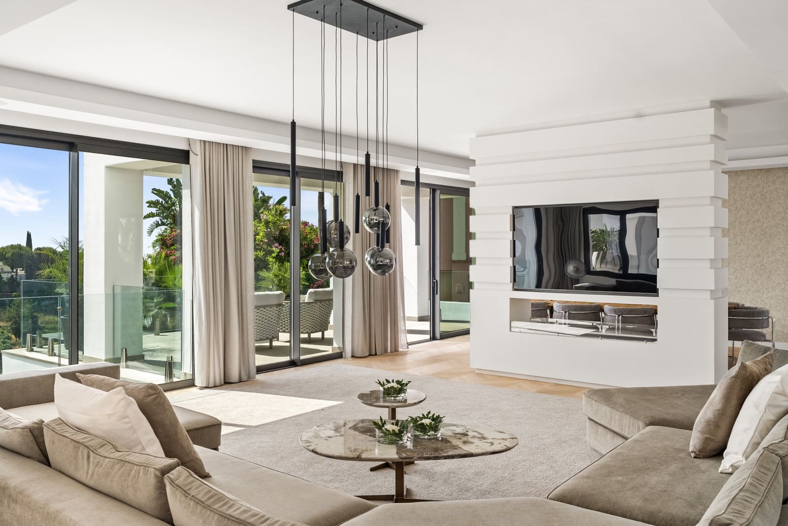 6 sypialnia Willa na sprzedaż w Los Flamingos z basenem garażem - 7 995 000 € (Ref: 9398792)