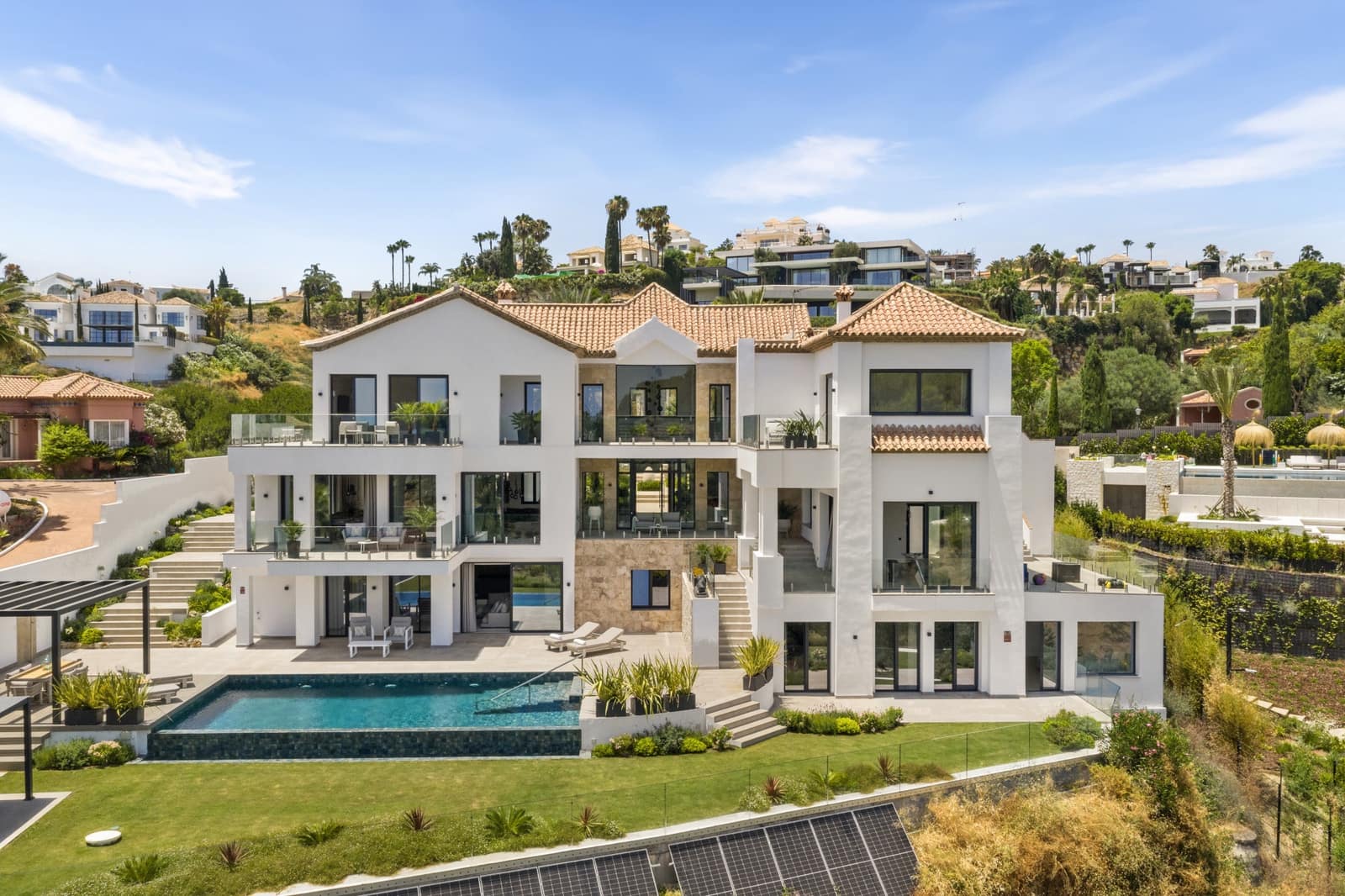 6 sypialnia Willa na sprzedaż w Los Flamingos z basenem garażem - 7 995 000 € (Ref: 9398792)