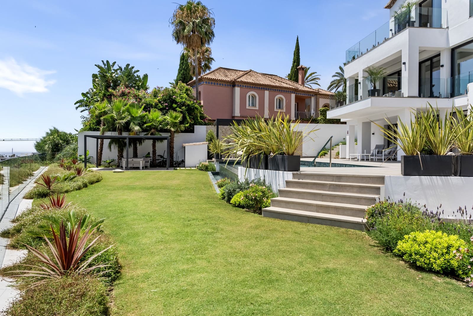 6 sypialnia Willa na sprzedaż w Los Flamingos z basenem garażem - 7 995 000 € (Ref: 9398792)