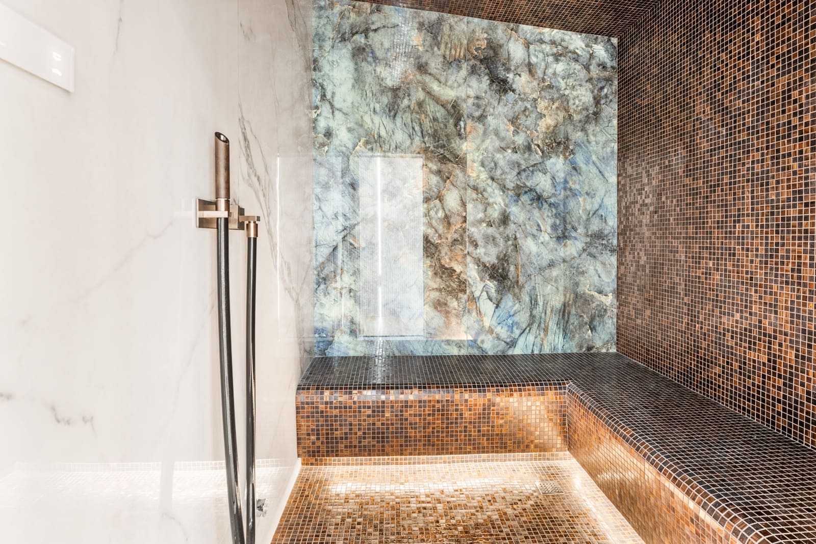 6 sypialnia Willa na sprzedaż w Los Flamingos z basenem garażem - 7 995 000 € (Ref: 9398792)