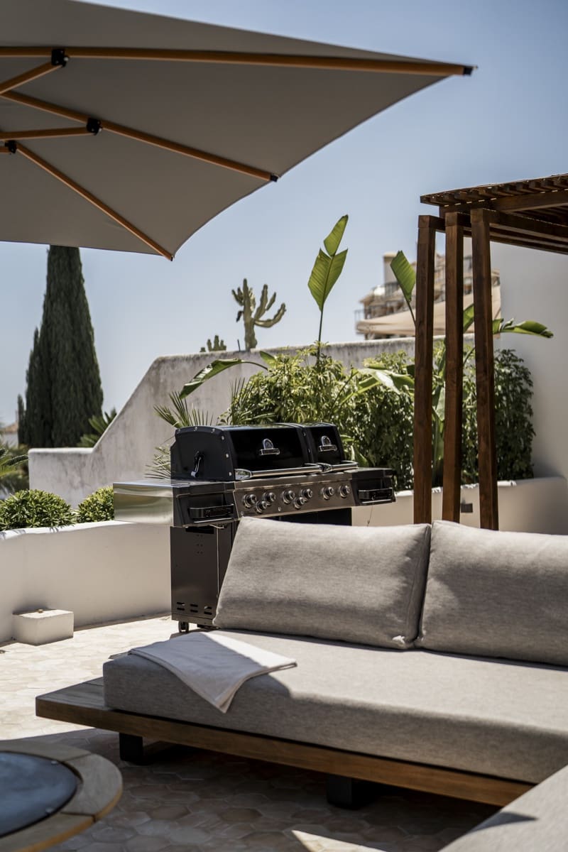 3 bedroom Penthouse for sale in Nueva Andalucia with pool garage - € 1,200,000 (Ref: 9398793)