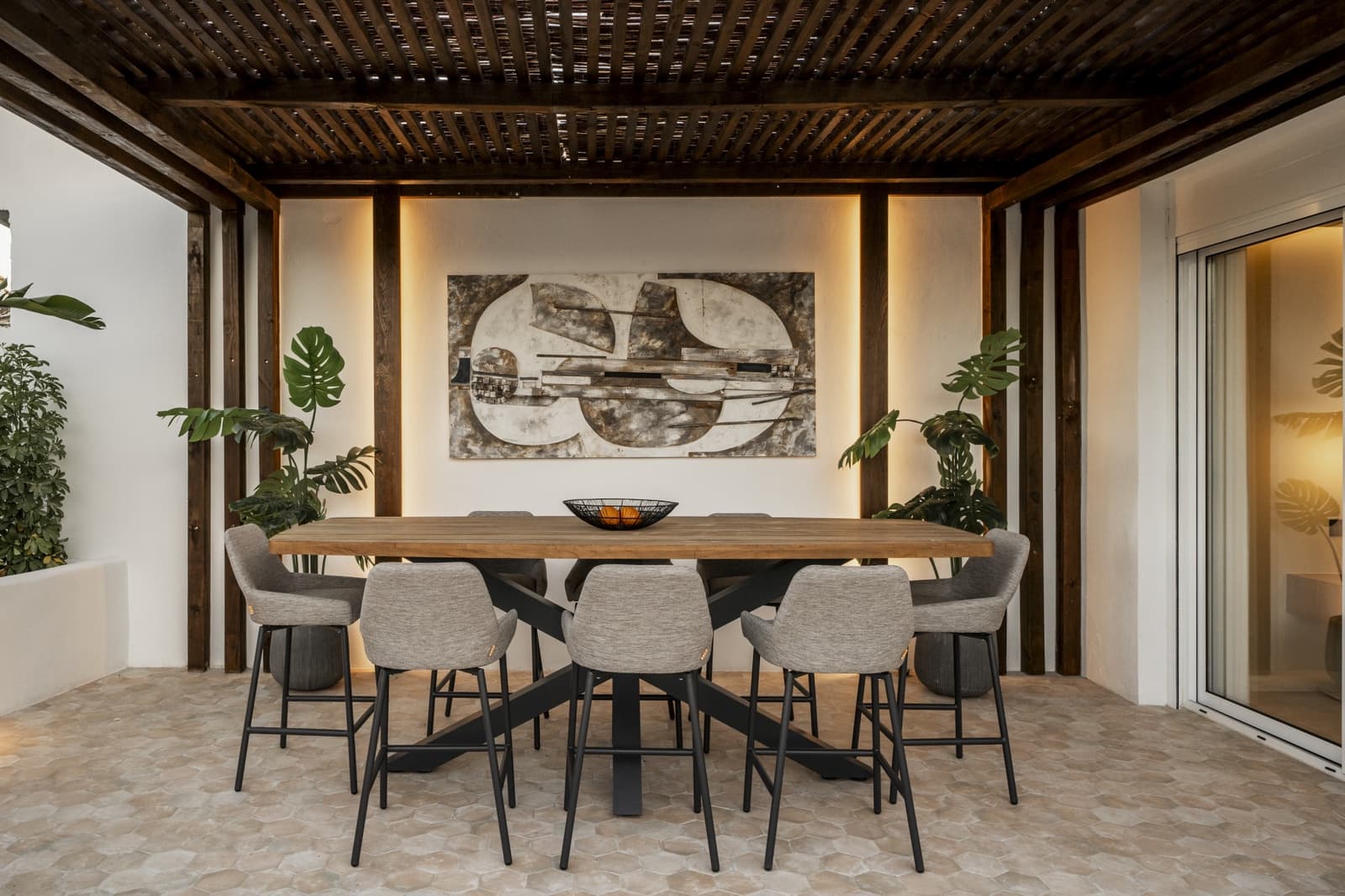 3 bedroom Penthouse for sale in Nueva Andalucia with pool garage - € 1,200,000 (Ref: 9398793)