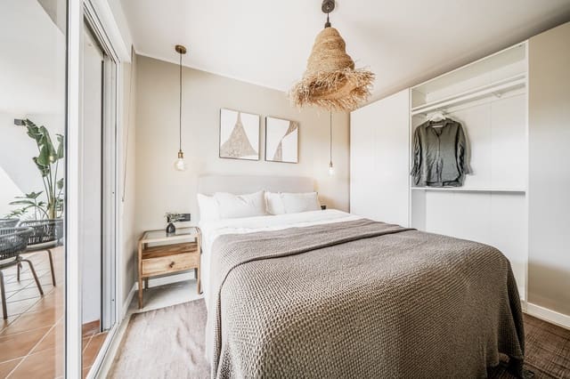 4 bedroom Apartment for sale in Nueva Andalucia, Marbella with pool garage - € 695,000 (Ref: 9398798)