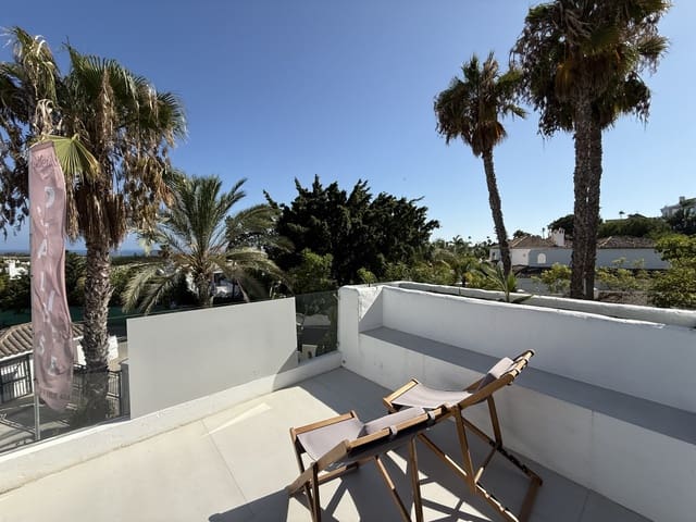 3 soverom Penthouse til salgs i Cancelada, Estepona med svømmebasseng garasje - € 890 000 (Ref: 9398799)