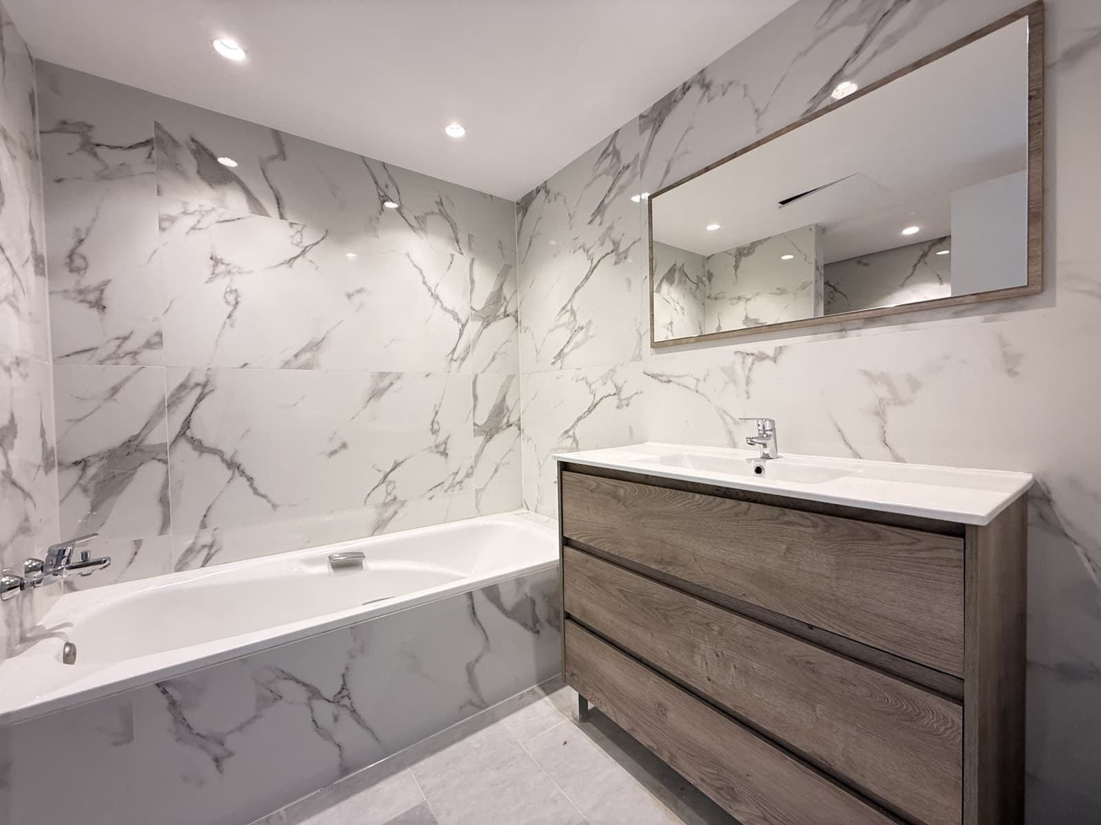 3 soverom Penthouse til salgs i Guadalmina med svømmebasseng garasje - € 750 000 (Ref: 9398802)