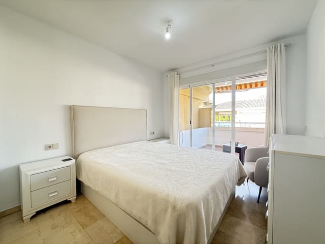 2 bedroom Apartment for sale in San Pedro de Alcantara, Marbella with pool garage - € 330,000 (Ref: 9398803)