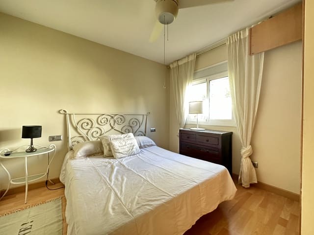 Apartamento de 3 habitaciones en Marbella en venta con piscina garaje - 670.000 € (Ref: 9412829)