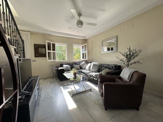 Apartamento de 3 habitaciones en Marbella en venta con piscina garaje - 670.000 € (Ref: 9412829)