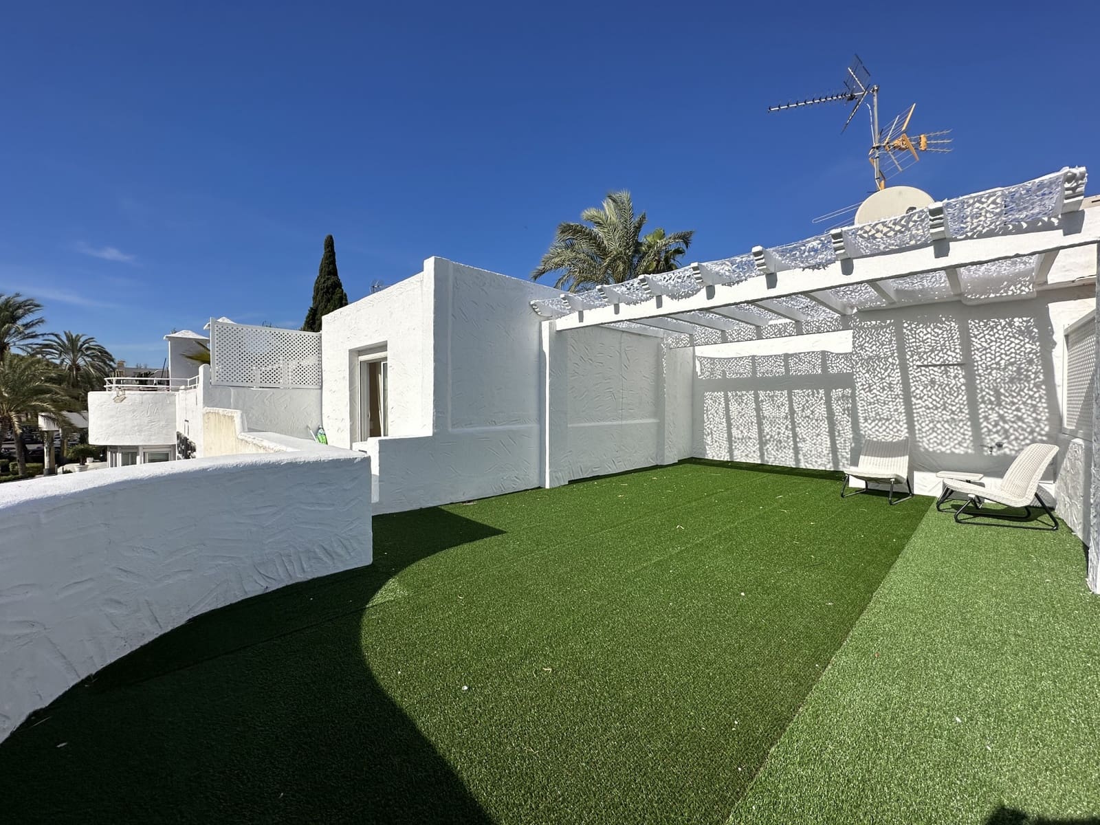 Apartamento de 3 habitaciones en Marbella en venta con piscina garaje - 670.000 € (Ref: 9412829)