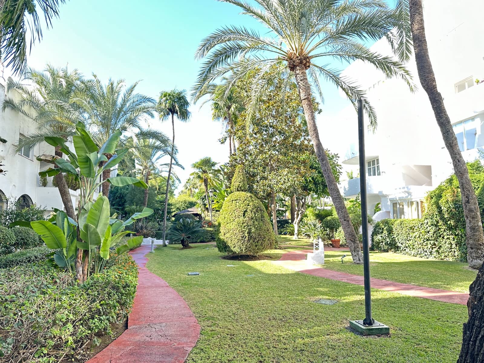 Apartamento de 3 habitaciones en Marbella en venta con piscina garaje - 670.000 € (Ref: 9412829)