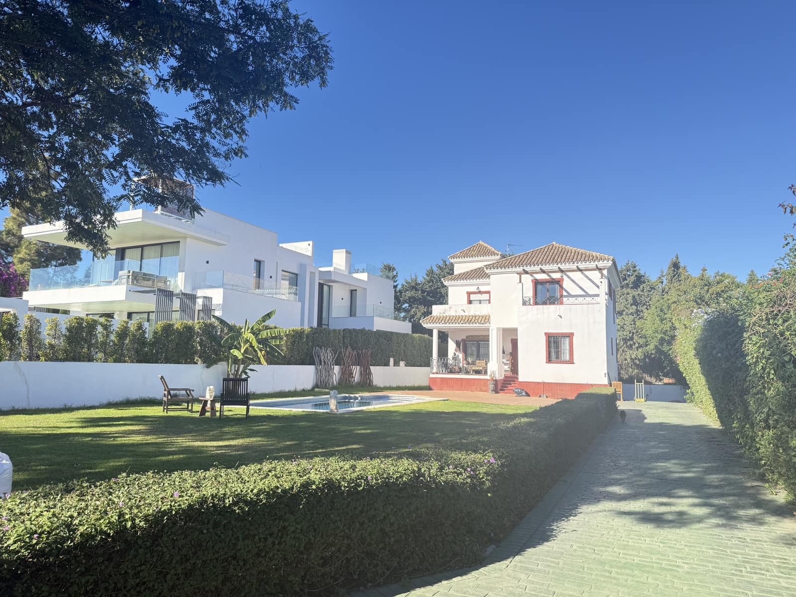 4 soveværelse Villa til salg i Guadalmina med swimmingpool garage - € 1.780.000 (Ref: 9428705)