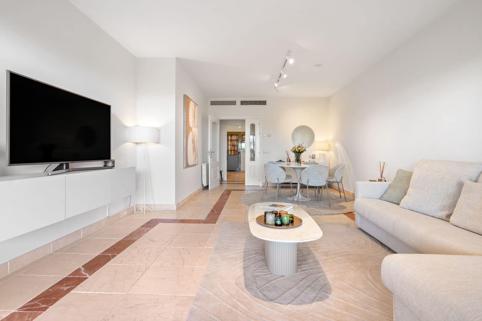 2 soverom Leilighet til salgs i Los Flamingos med garasje - € 585 000 (Ref: 10006139)